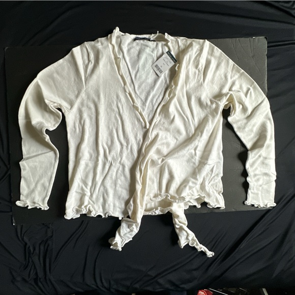 WoolOvers Optic White Wrap Cardigan Sweater Made from a Cotton/Silk Blend - Picture 6 of 16